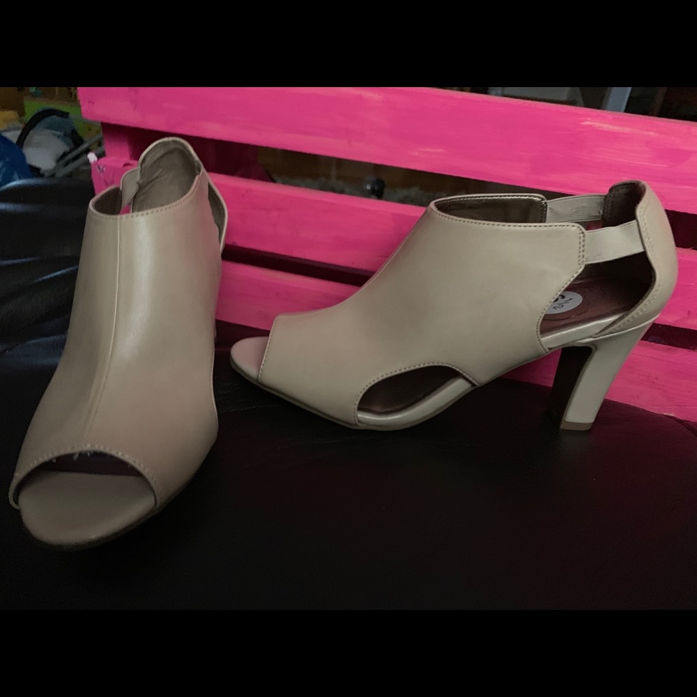 Women’s Shoes 6.5